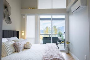 Brand New Penthouse with Lake and Mtn Views